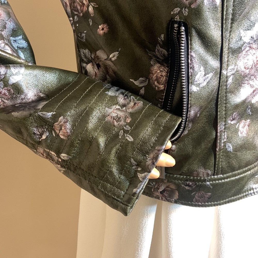 Dry Goods vegan Jacket size XL - Picture 4 of 13